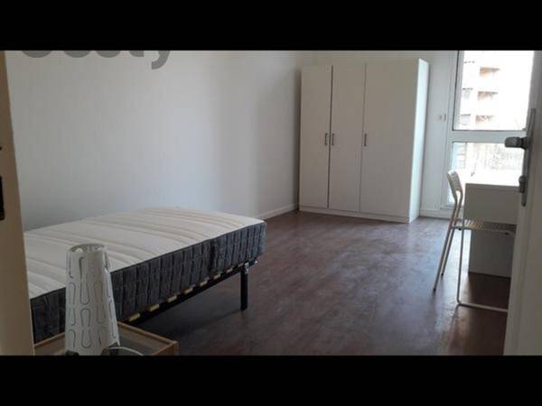 Flatsharing / 5-bedroom flat · 95 m², Cergy, Les Linandes Oranges / Photo 5