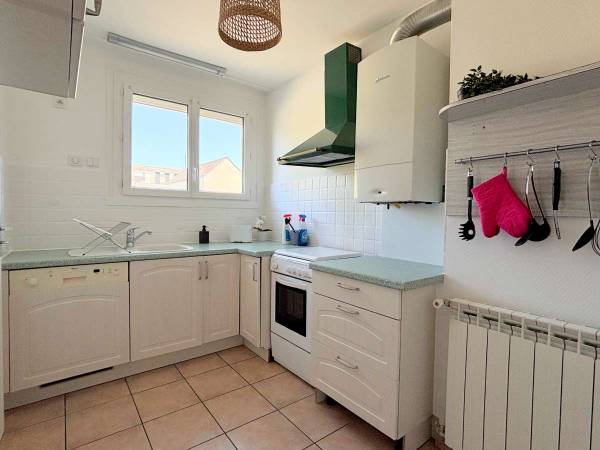 Location / Appartement 3 pièces de 58 m², Rennes, Rue Frédéric Mistral / Photo 2