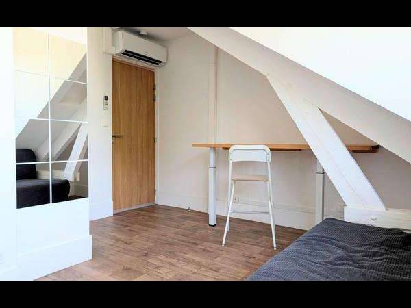 Location / Studio de 13 m², Rennes, Boulevard de la Duchesse Anne / Photo 2