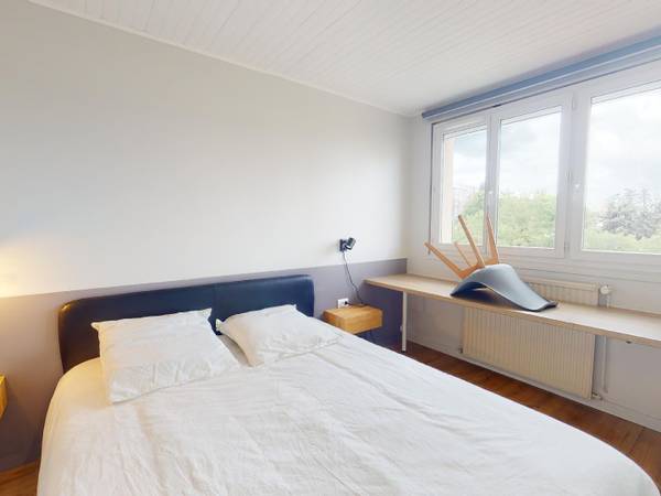 Colocation / Appartement 4 pièces de 65 m², Saint-Étienne, Rue Grua Rouchouse / Photo 2