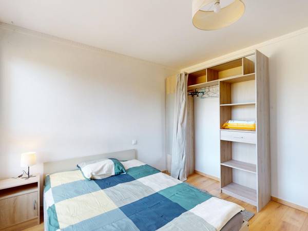 Colocation / Appartement 4 pièces de 87 m², Toulouse, Avenue Winston Churchill / Photo 2
