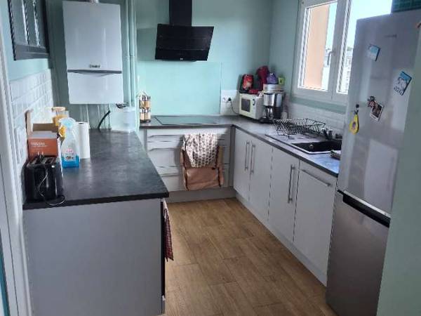 Colocation / Appartement 2 pièces de 66 m², Lorient, Rue de Luzancay / Photo 2