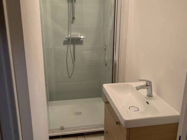 Colocation / Appartement 5 pièces de 90 m², Tours, Square Mantegna / Photo 2