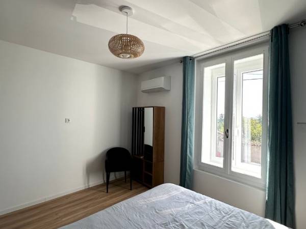 Colocation / Villa 6 pièces de 160 m², Rillieux-la-Pape, Route de Genève / Photo 8