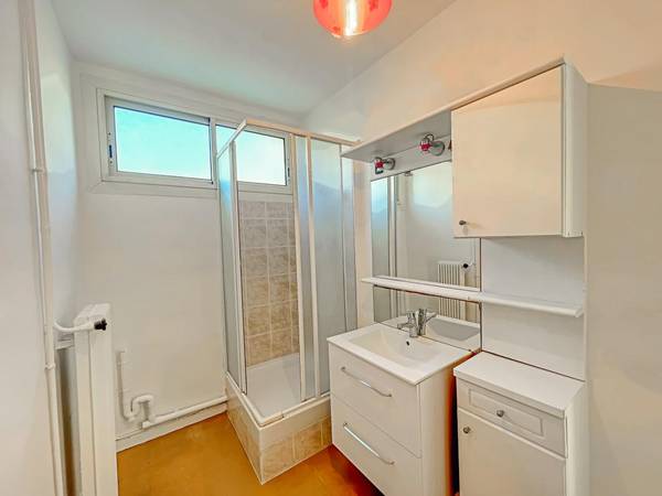 Location / Appartement 3 pièces de 61 m², Aix-en-Provence, Résidence Tivoli / Photo 6