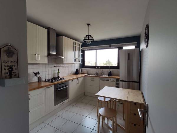 Colocation / Appartement 4 pièces de 80 m², Pessac, Rue du Relais / Photo 2