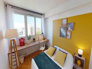 Colocation / Appartement 4 pièces de 90 m², Courbevoie, Square Henri Regnault