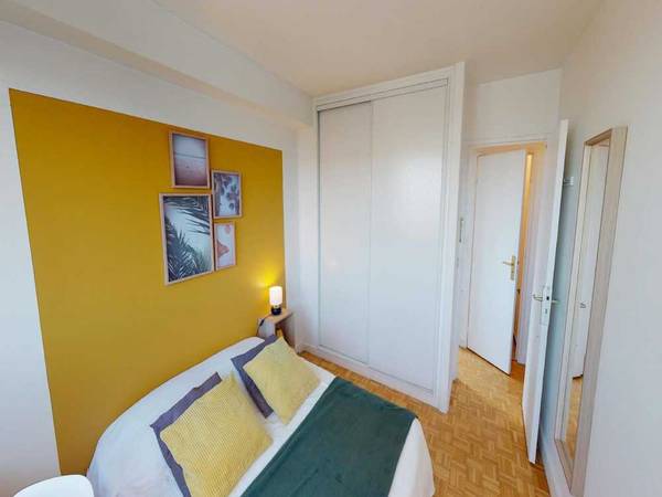 Colocation / Appartement 4 pièces de 90 m², Courbevoie, Square Henri Regnault / Photo 2
