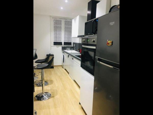 Colocation / Appartement 3 pièces de 80 m², Nice, Rue Puget / Photo 2