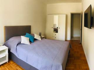 Colocation / Appartement 3 pièces de 80 m², Nice, Rue Puget