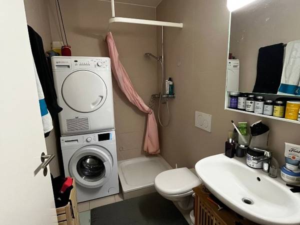 Colocation / Appartement 4 pièces de 115 m², Lausanne, Route de la Feuillère / Photo 11