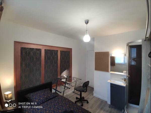 Colocation / Appartement 4 pièces de 66 m², Orléans, Rue des Sansonnières / Photo 2