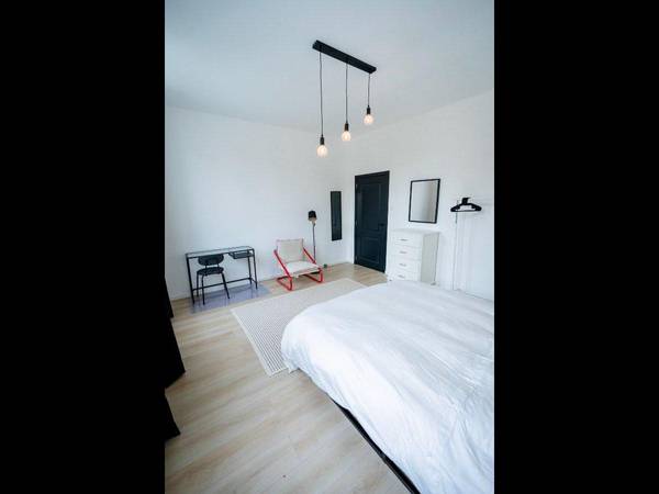 Colocation / Maison 10 pièces de 260 m², Anderlecht, Rue du Potaerdenberg / Photo 2