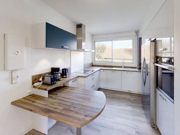 Colocation / Appartement 4 pièces de 101 m², Vénissieux, Rue des Pyrénées / Photo 2