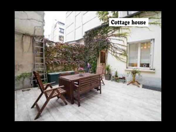 Colocation / Maison 1 pièce de 14 m², Paris, Rue Sainte-Félicite / Photo 2