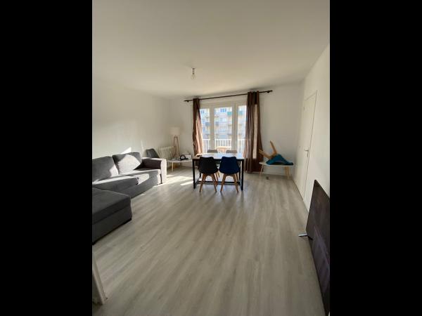Colocation / Appartement 4 pièces de 68 m², Angers, Rue des petites Maulevries / Photo 5
