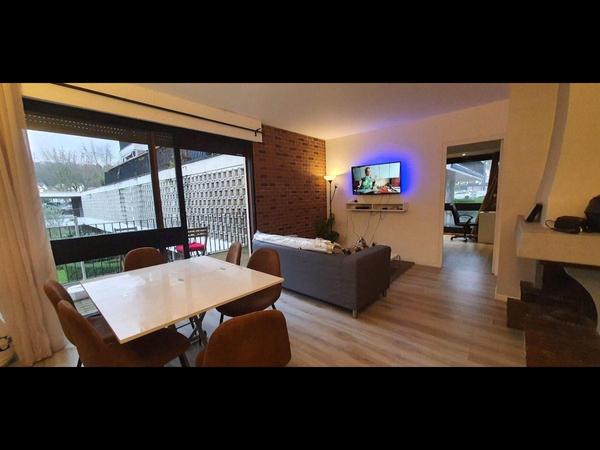 Colocation / Appartement 5 pièces de 98 m², Fontenay-le-Fleury, Square Antoine Watteau / Photo 2