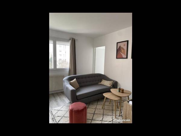 Colocation / Appartement 4 pièces de 80 m², Évry-Courcouronnes, Avenue du Parc Aux Biches / Photo 2