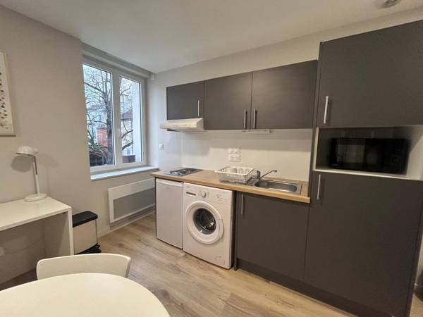 Location / Studio de 22 m², Roanne, 32 Rue Emile Noirot / Photo 2