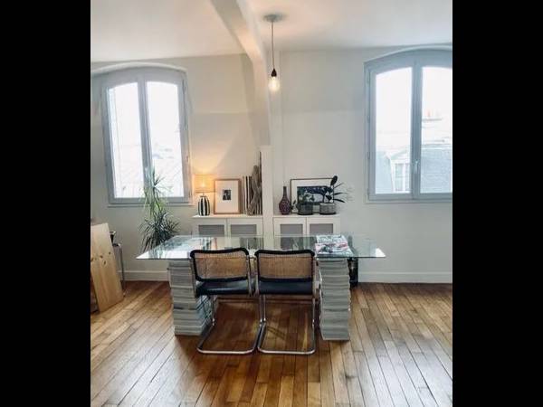 Rental / 2-bedroom apartment building · 70 m², Paris, Rue la Fayette / Photo 10
