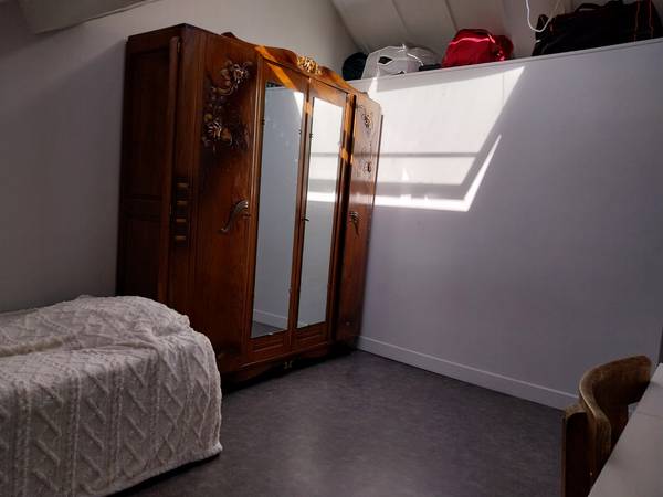 Colocation / Duplex 3 pièces de 67 m², Poissy, Rue au Pain / Photo 2
