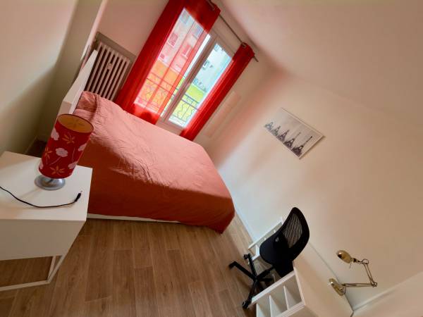 Colocation / Appartement 5 pièces de 95 m², Avignon, Boulevard Saint-Michel / Photo 2