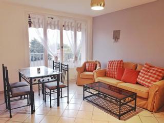 Room share, 4 rooms apartment, Villeurbanne