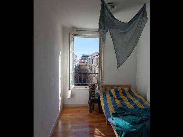 Colocation / Appartement 4 pièces de 63 m², Marseille, Rue Jean Marc Cathala / Photo 2