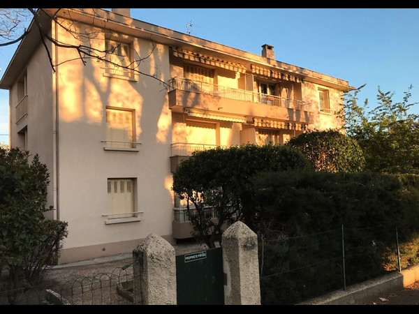 Colocation / Appartement 5 pièces de 70 m², Aix-en-Provence, Avenue Pierre Brossolette / Photo 11