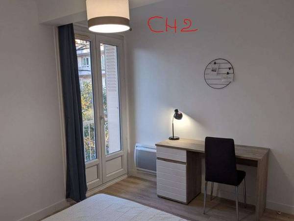 Colocation / Appartement 5 pièces de 70 m², Aix-en-Provence, Avenue Pierre Brossolette / Photo 2
