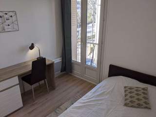 Colocation / Appartement 5 pièces de 70 m², Aix-en-Provence, Avenue Pierre Brossolette