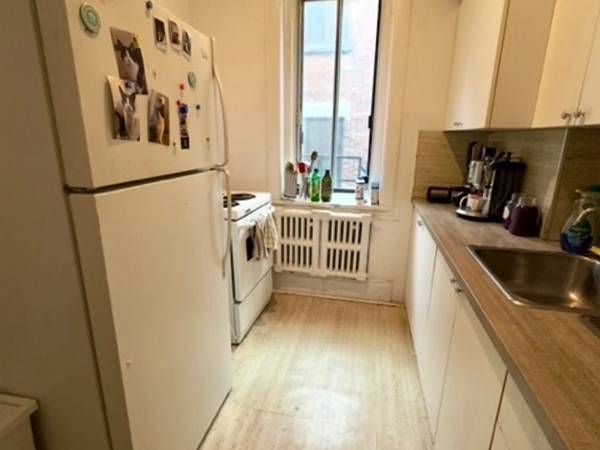 Location / Appartement 4 pièces de 800 m², Montréal / Photo 10