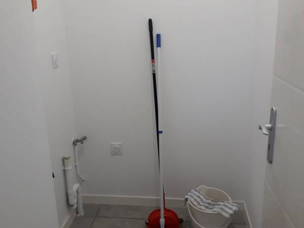 Location / Appartement 1 pièce de 25 m², La Rochelle, Rue des Altéas / Photo 9