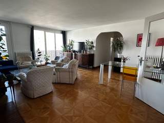 Colocation / Appartement 3 pièces de 115 m², Paris, Rue Ordener