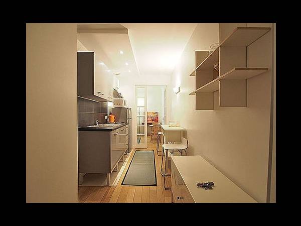 Location / Appartement 2 pièces de 45 m², Paris, Rue Stephenson / Photo 2