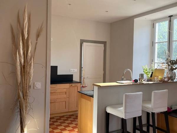 Colocation / Maison 6 pièces de 200 m², Laval, Rue D’Avesnieres / Photo 2