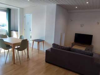 Location / Appartement 4 pièces de 71 m², Avignon