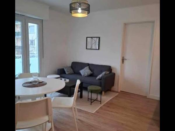 Sous-location / Appartement 5 pièces de 83 m², Strasbourg, Rue Sainte-Cécile / Photo 2