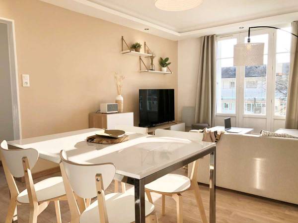 Colocation / Appartement 5 pièces de 74 m², Tours, Allée des Vosges / Photo 2