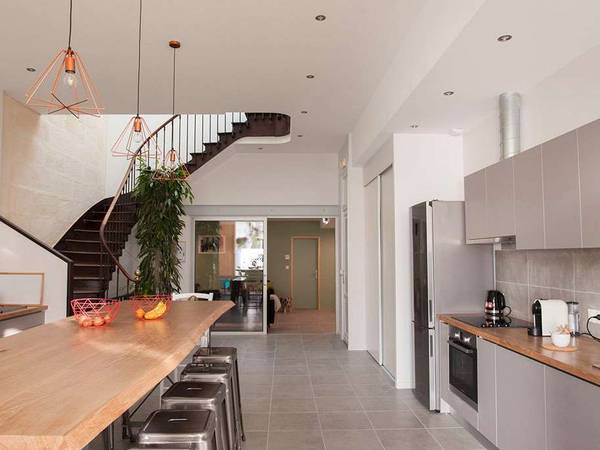 Colocation / Maison 10 pièces de 247 m², Bordeaux, Rue Judaïque / Photo 2