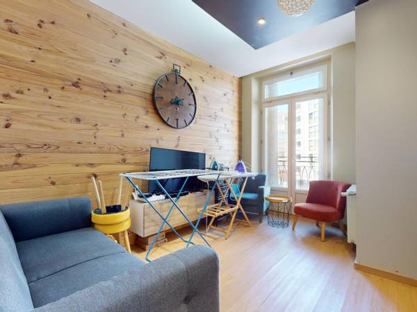 Colocation / Appartement 6 pièces de 102 m², Annemasse, Rue du Môle / Photo 2