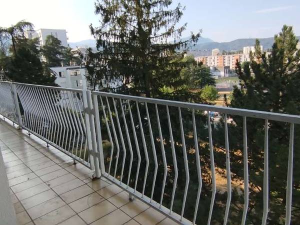 Colocation / Appartement 6 pièces de 97 m², Saint-Martin-d'Hères, Place Alfred de Vigny / Photo 11