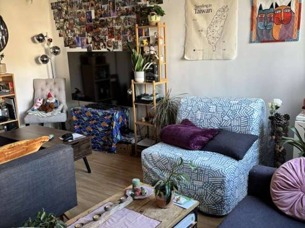 Colocation / Appartement 3 pièces de 68 m², Paris, Allée Pernette du Guillet / Photo 2