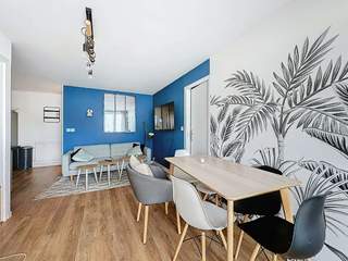 Room share, 7 rooms apartment, Rennes