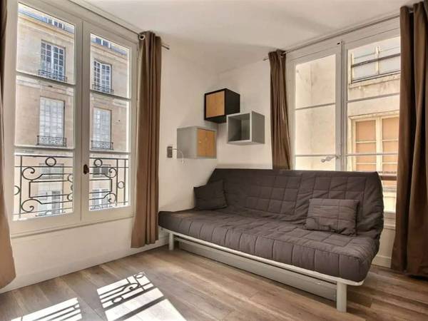 Colocation / Appartement 3 pièces de 30 m², Paris, Rue Guisarde / Photo 3