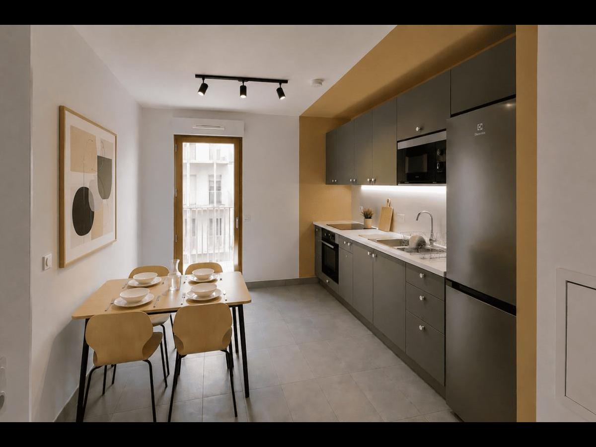 Appartement 4 pièces de 81 m² à Saint-Ouen-sur-Seine | Colocation | 2 750€/mois