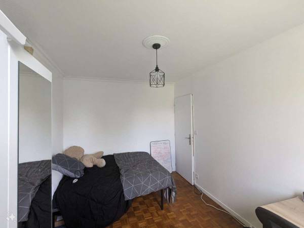 Colocation / Appartement 4 pièces de 71 m², Saint-Martin-d'Hères, Rue Tristan Bernard / Photo 4
