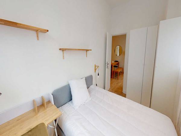 Colocation / Appartement 5 pièces de 110 m², Lille, Rue de Brigode / Photo 2