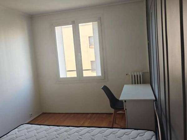 Flatsharing / 3-bedroom flat · 52 m², Le Vésinet, Rue de l'Ecluse / Photo 2