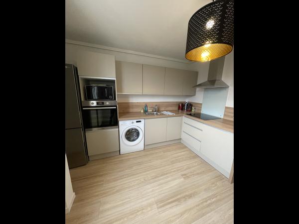 Colocation / Appartement 6 pièces de 110 m², Le Mans, boulevard Winston Churchill / Photo 2